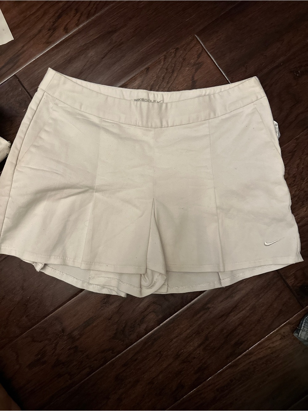 Nike Women's White golf Skort Shorts